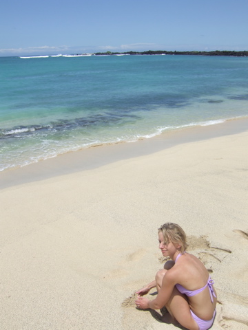 Leslie on the beach, 2