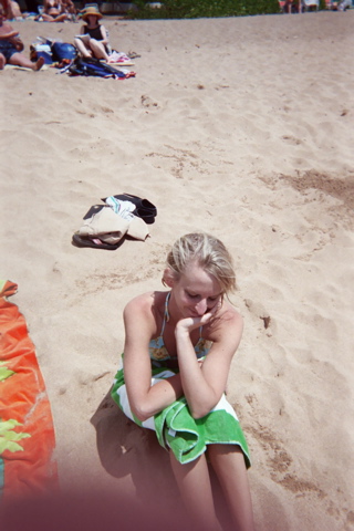 Les on the beach
